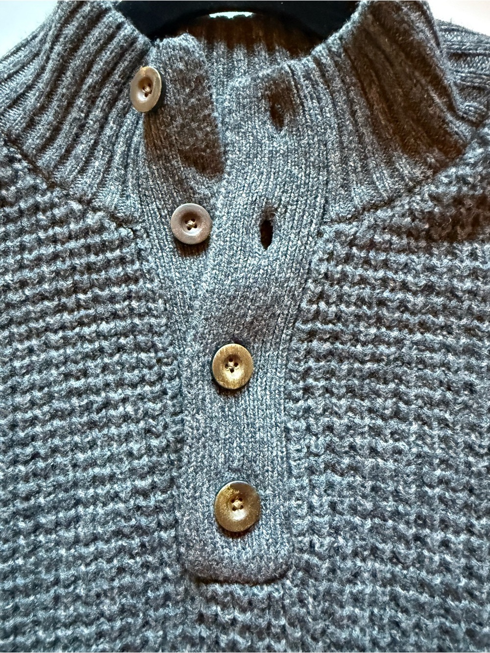 Men's Wool & Cashmere Blend Waffle Knit Henley Sweater - Large - Picture 5 of 7
